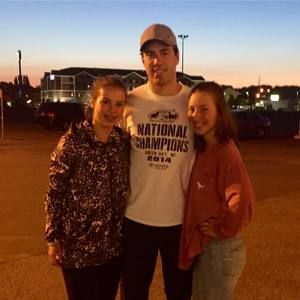 Meet your Posher, Nicole